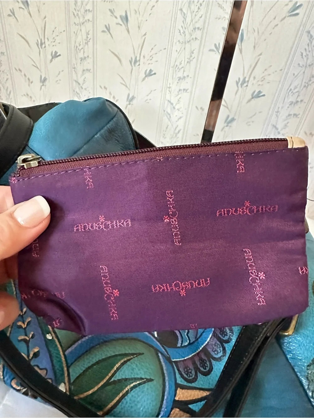 Anuschka Hand-Painted Floral Leather Shoulder Bag
